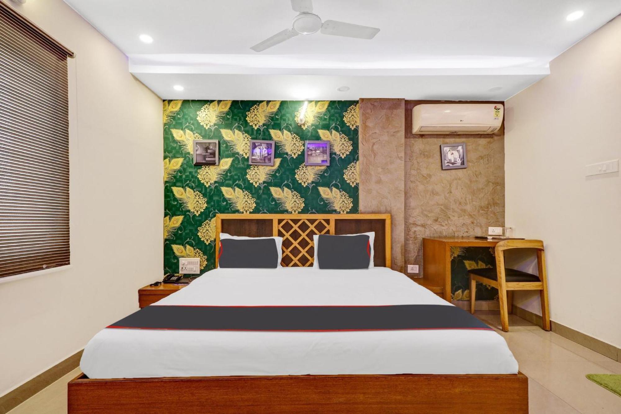 Super Collection O Manasi Residency Hotel Бангалор Екстериор снимка