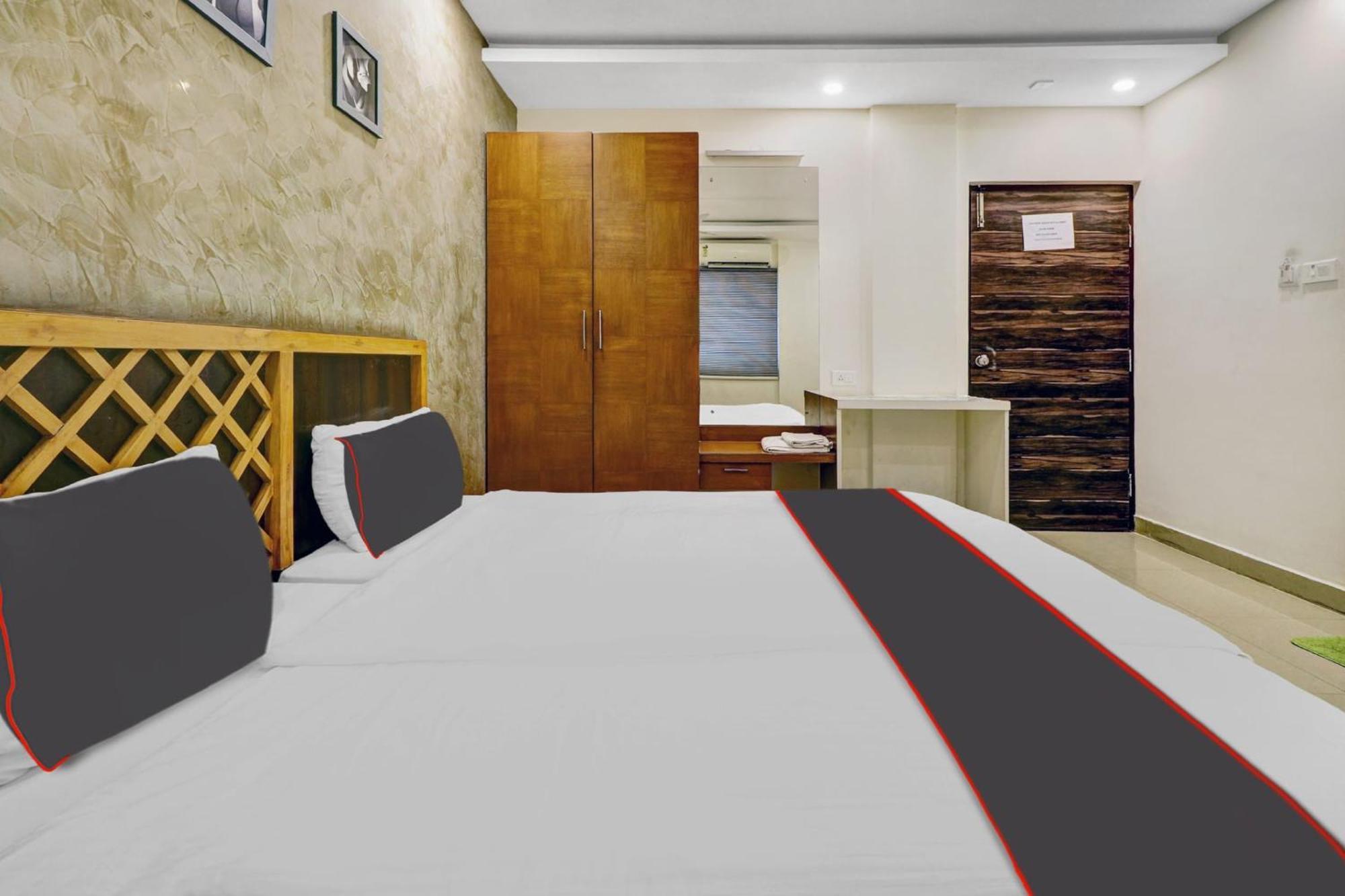 Super Collection O Manasi Residency Hotel Бангалор Екстериор снимка